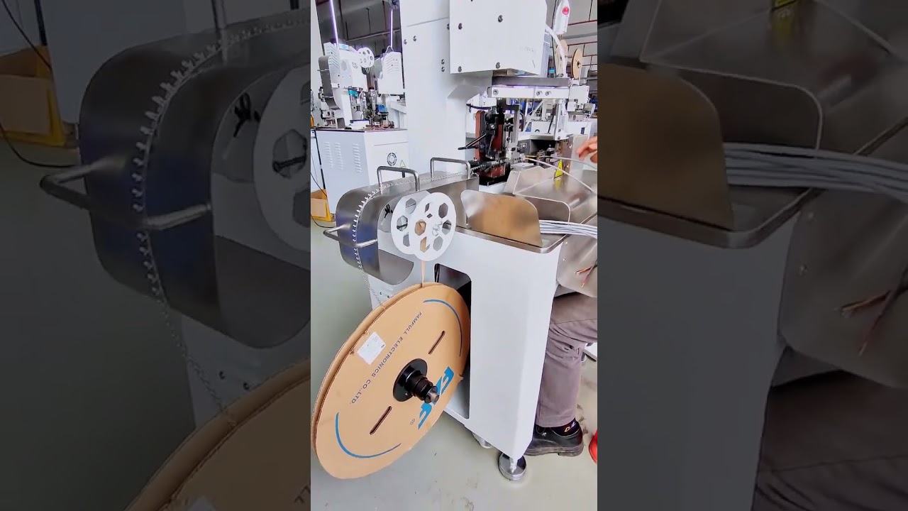 Sheathed Multi-Core Wire Stripping and Terminal Crimping Machine