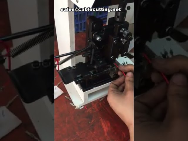 自動電線端子圧着機 | 高速・高精度ワイヤー圧着装置
