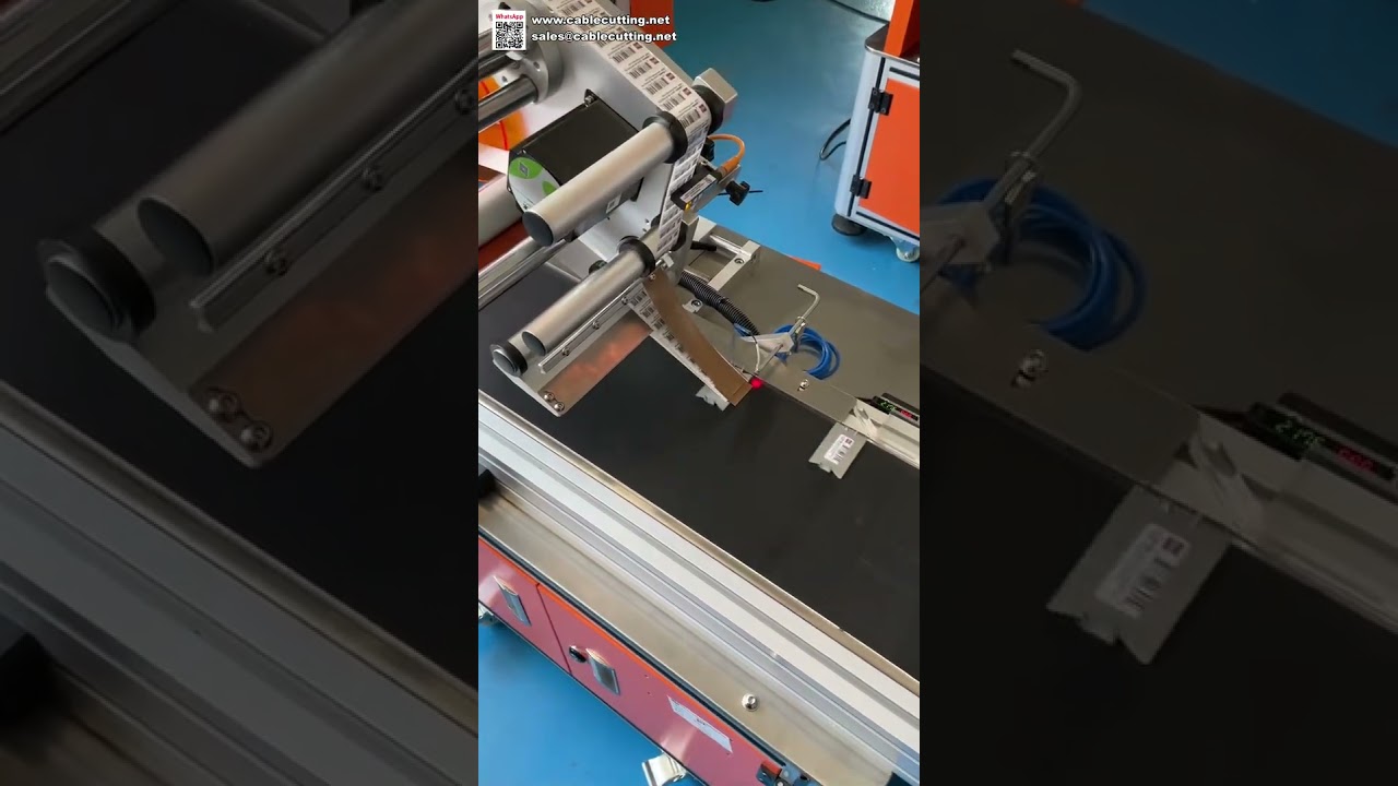 金属板向け平面ラベリングマシン｜自動ステッカー貼付機で工業部品の効率アップ