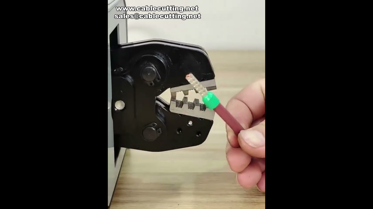 【電動ワイヤークリンパー】効率的で確実な電気配線圧着を実現！