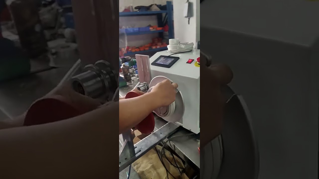 調整可能な速度のLEDストリップコイラー｜自動停止・仕分け機能搭載、カスタマイズ可能な工場自動化機器