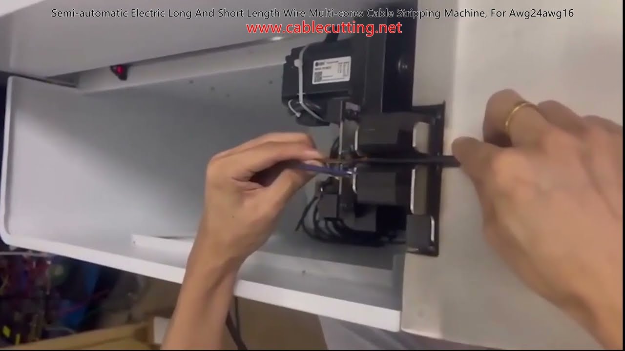 半自動電動式 長尺・短尺対応 多芯ケーブル被覆剥離機 (AWG24対応)
