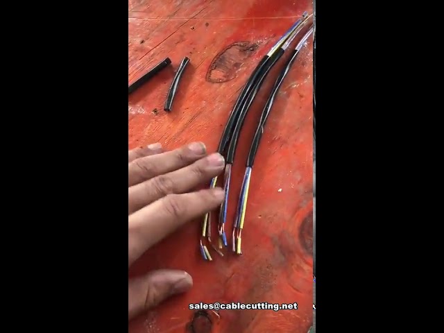 自動シースケーブル剥離機｜二層ケーブル外皮剥離機【高精度・高効率】