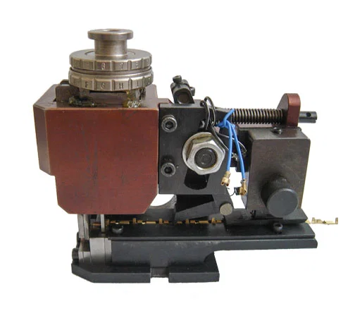 TA-20U メカニカル圧着アプリケーター